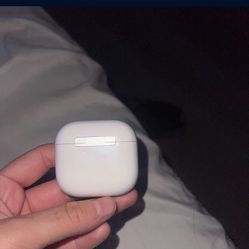 AirPods 4
