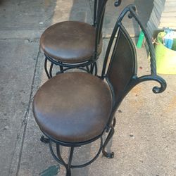 2 BAR CHAIRS BROWN