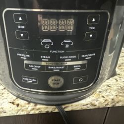 Ninja Air Fryer/ Multi Cooker 