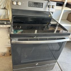GE Oven - Good Condition