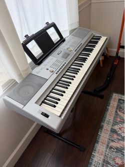 YAMAHA electric piano