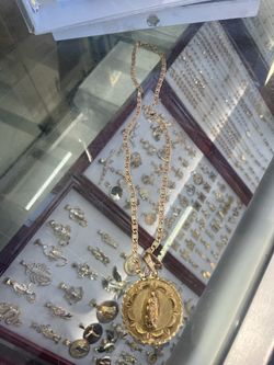 14K Gold Pendant and Chain