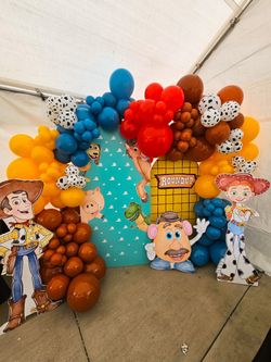 Woodys Roundup Balloon Setup 