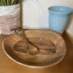 Wood Bowl And Carved Spoon Set