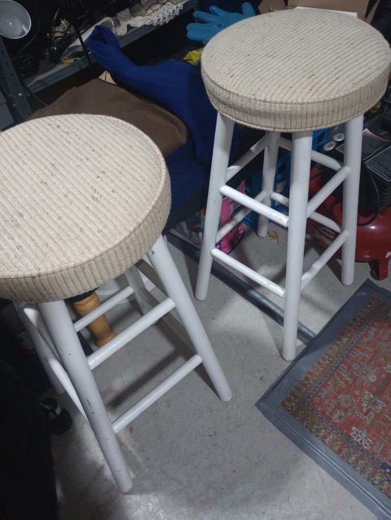 Bar Stools 