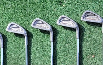 Tommy Armour 845s Silver Scot Iron Set 1-PW + SW Right Handed