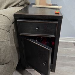 Large tv stand w/ fire place , 2 book shelves, and side table set