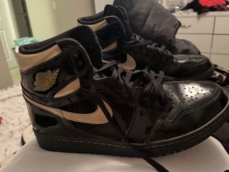 Jordan Mens Air Jordan 1 Retro High OG 555088 611 Bordeaux - Size 12