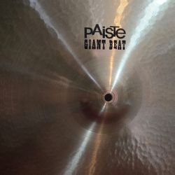 Paiste Giant Beat Thin Crash 18"...... 280 Dlls