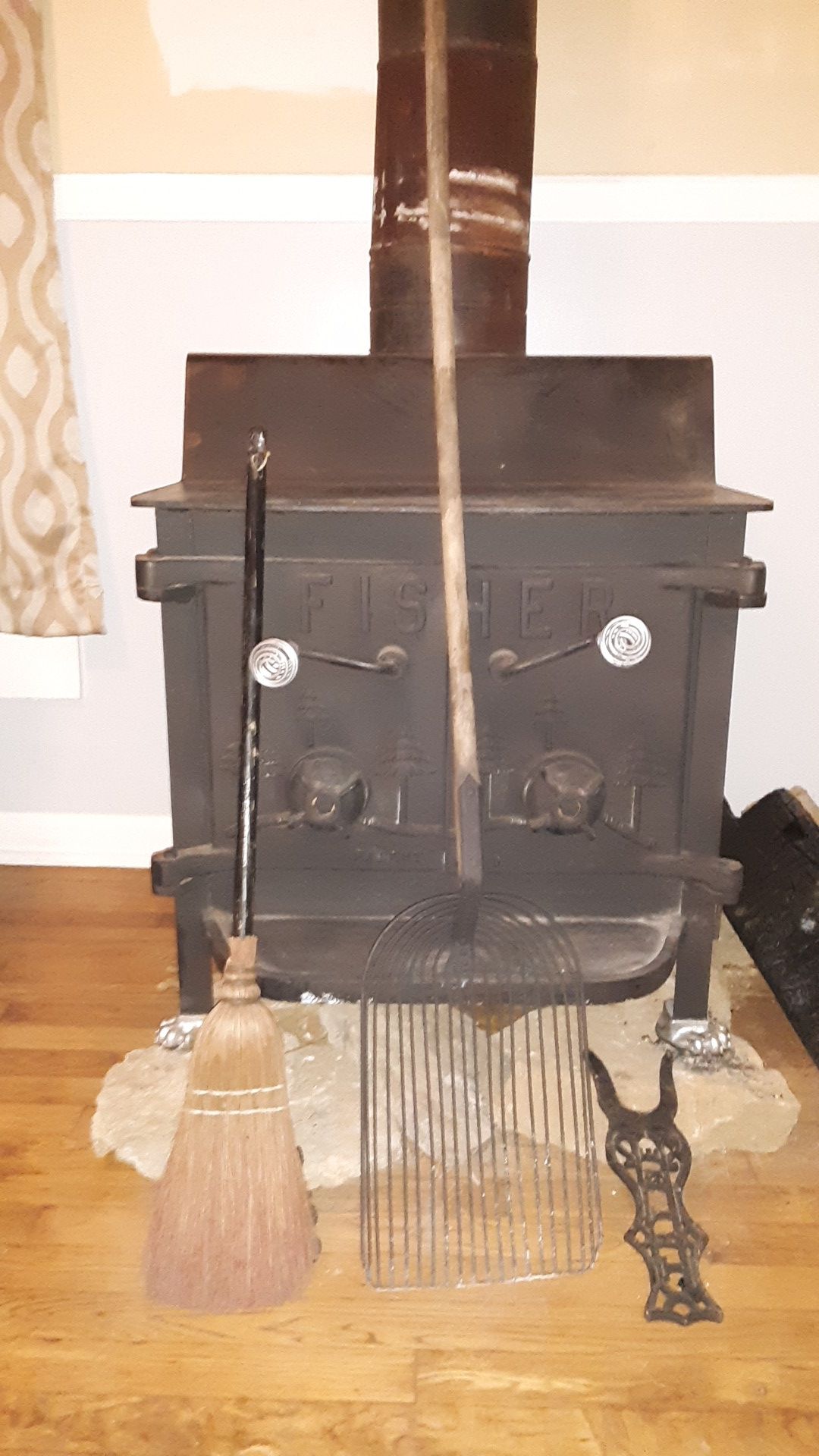 Grandpa Bear Fisher Wood Burning Stove w/chrome claw feet