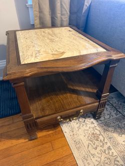 Traditional Wood End Table with Inset Top & Drawer