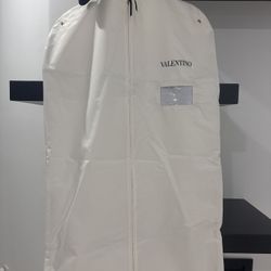VALENTINO AUTHENTIC 42"x23" COVER,WATERPROOF, ZIPPERED TRAVEL BAG, STORING SUITS