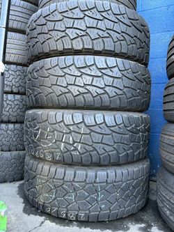 Vendo 4 Llantas LT285/70R17  Usadas En Buen Estado 