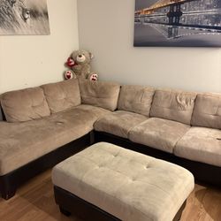Sectional couch 