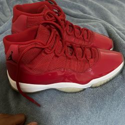 selling jordan 11s 