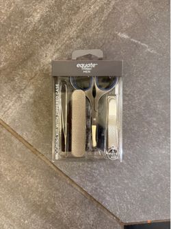 New Equate Men 6-Piece Grooming Kit with Zippered Travel Case