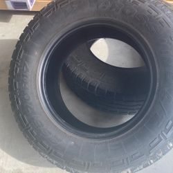 2 Llantas 🛞 Para Camioneta 🛻 265/70R.. $30 Cada Llanta 🛞 