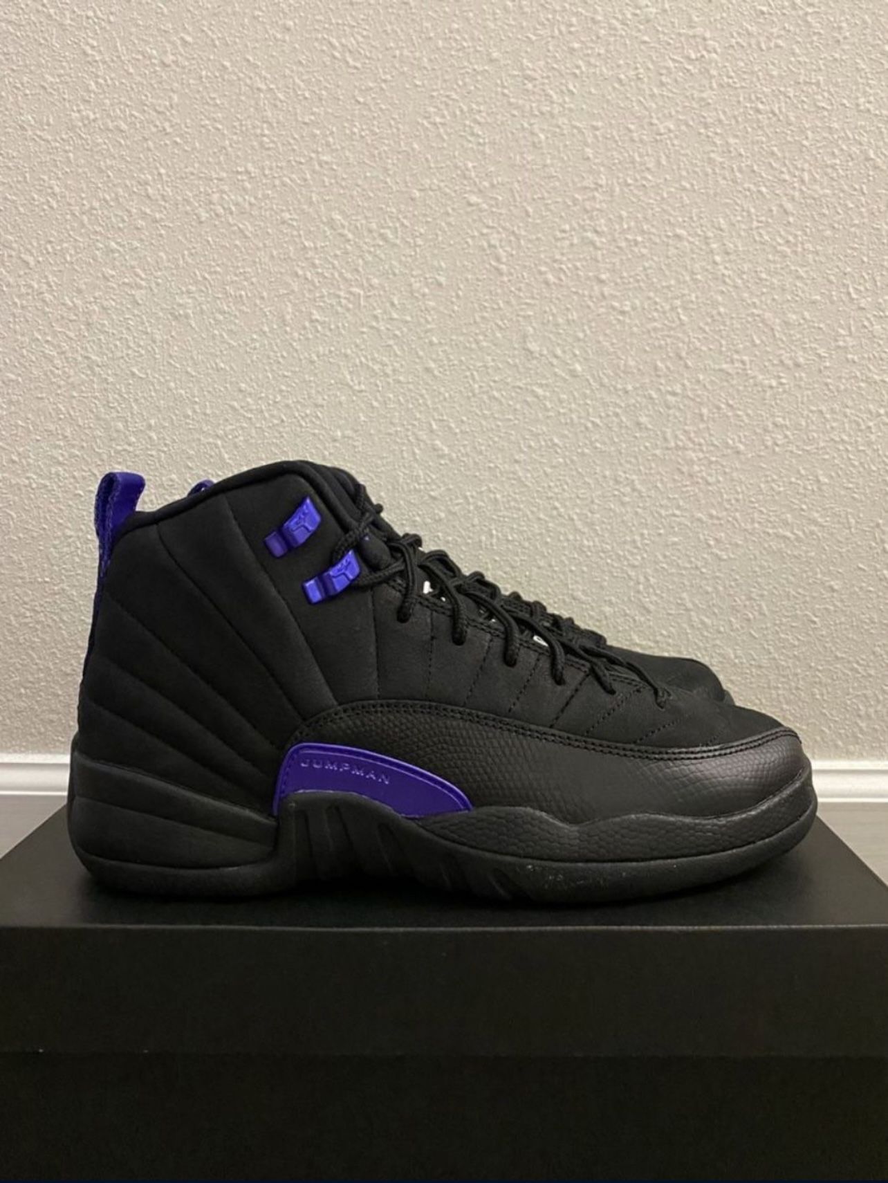 Jordan 12 Dark Concord - Size 7