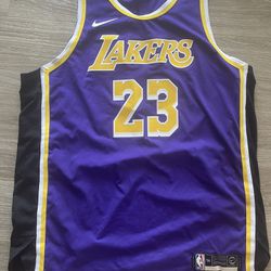 Lakers LeBron James Home Jersey (size 56)