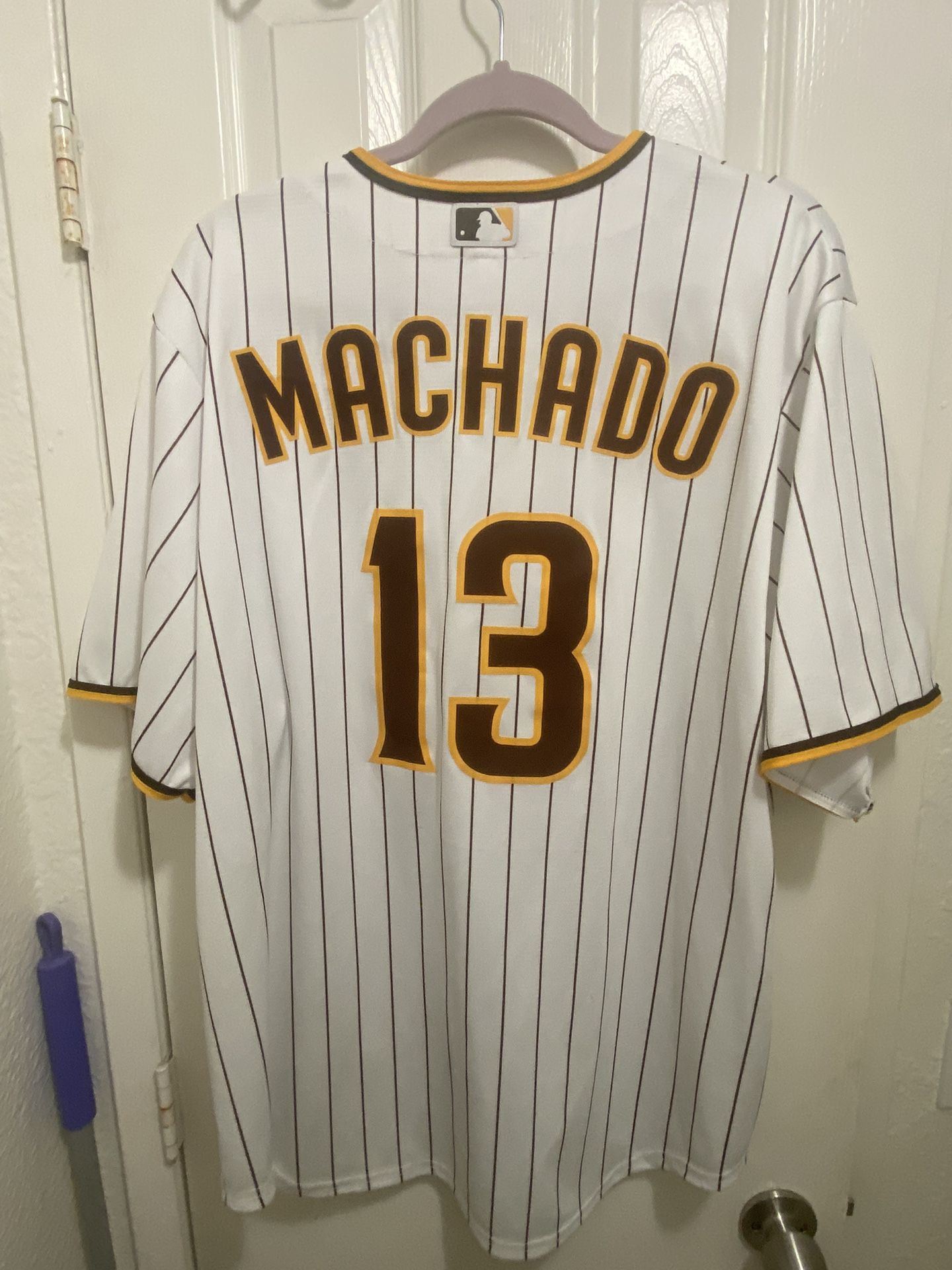 Padres Jersey Machado Away for Sale in San Diego, CA - OfferUp