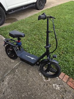 scooter Good condition come in with Charger