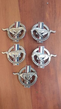 1999-2004 FORD MUSTANG SELLING 35TH ANNIVERSARY