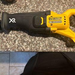 Dewalt Saw Zall XR 