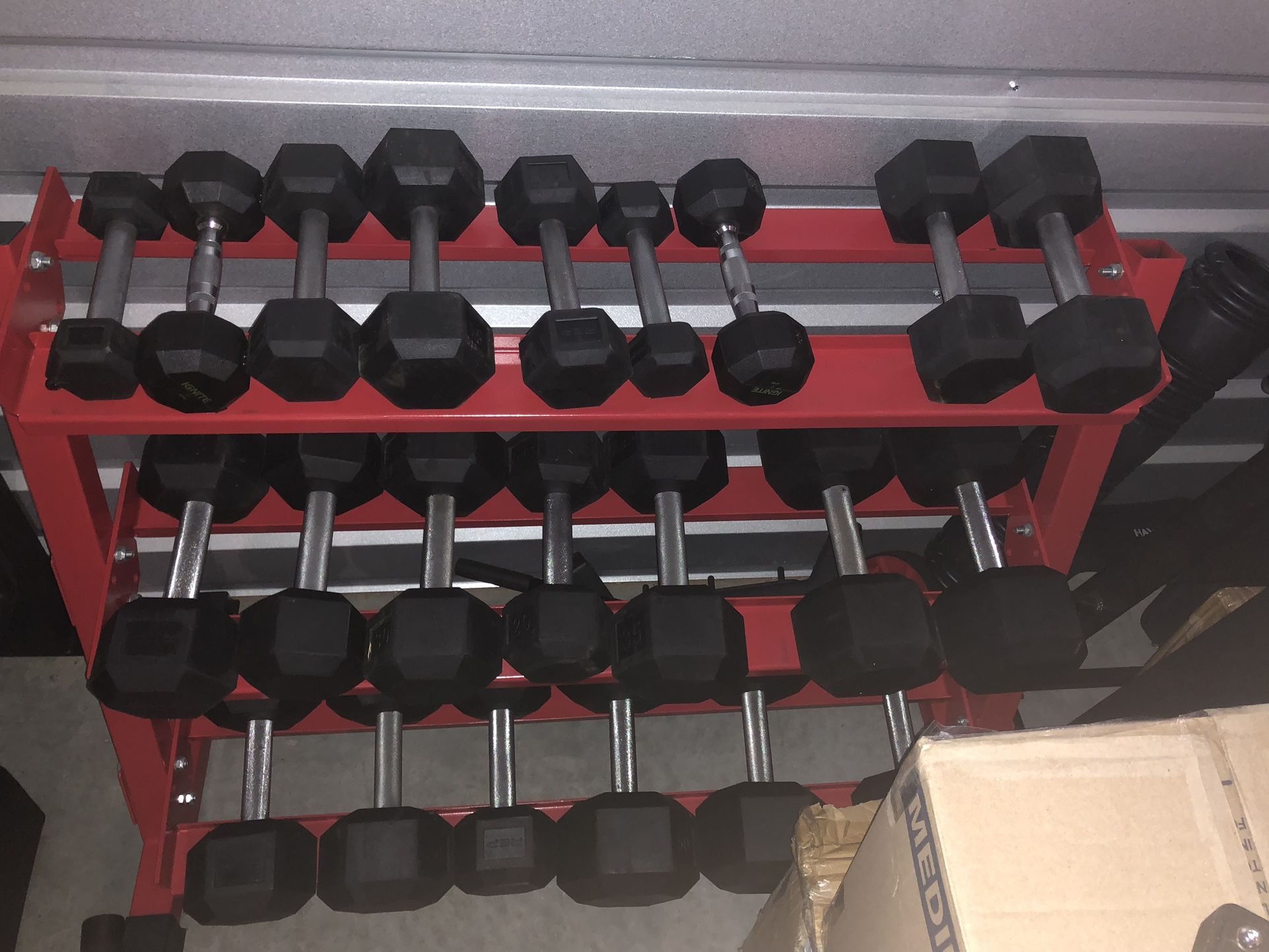 5-50lb Dumbbell Set With rack 