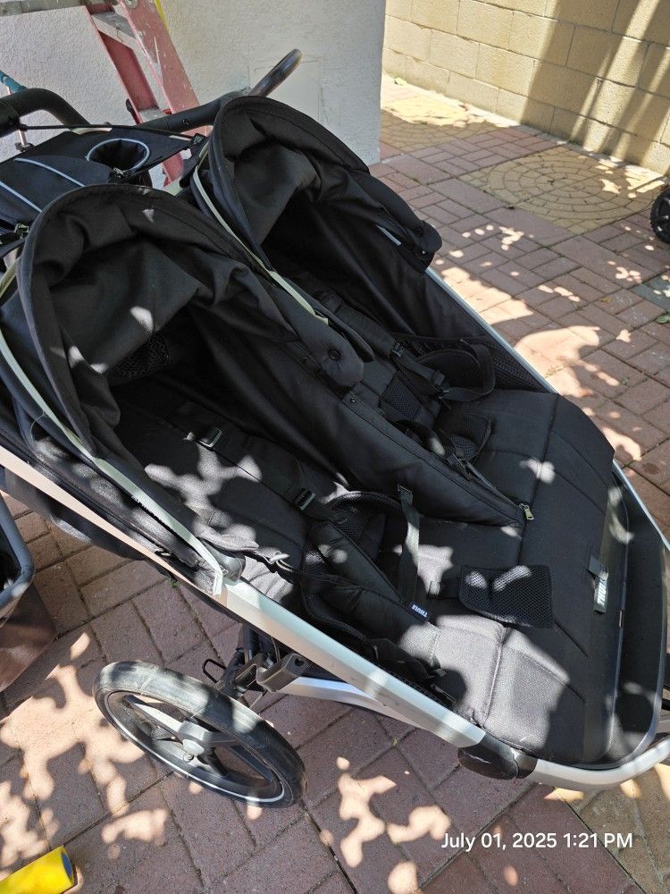 Thule Urban Glide 2 Double Stroller