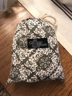 Crown & Cradle nursing cover