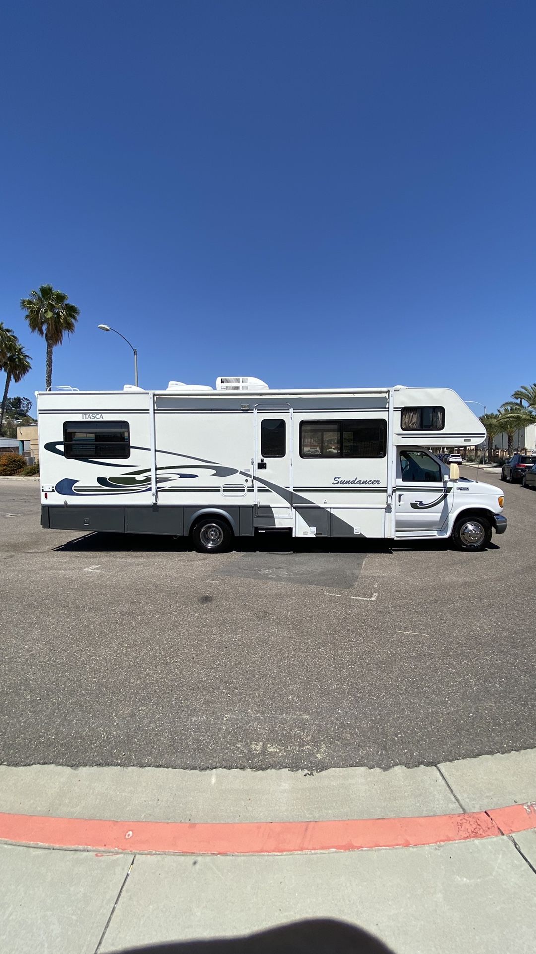 Excellent Condition Low Miles Motorhome 29Foot for Sale in El Cajon, CA ...