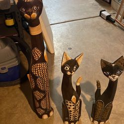 Cat statues