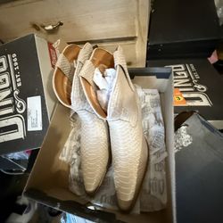 Leather Dingo Boots New In Box Size 11 Women Size