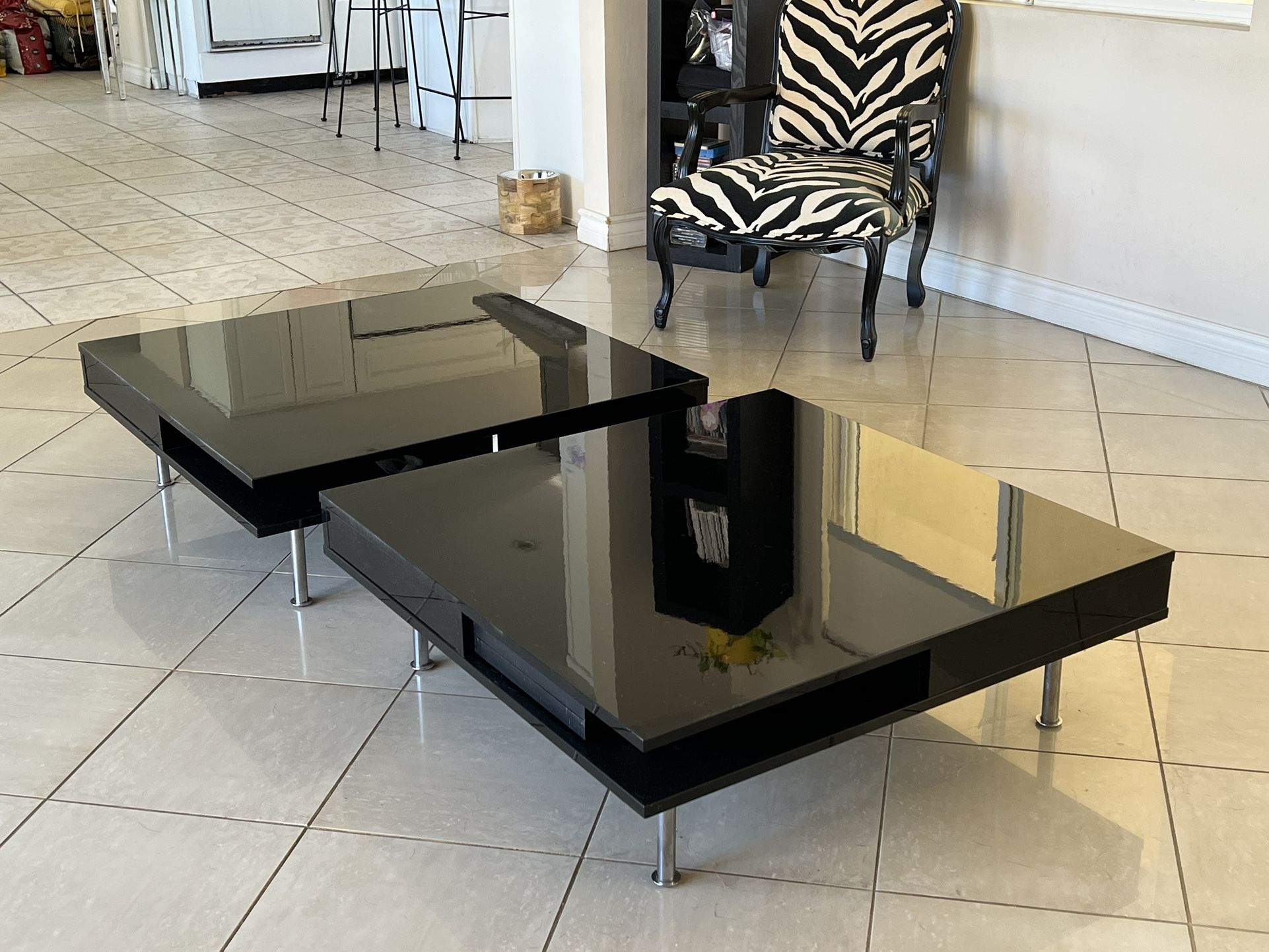 Black Lacquered Modern Coffee Tables