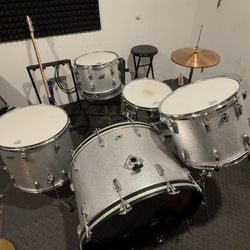 1978 Ludwig Silver Sparkle Drum Set