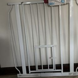 White Metal Dog Gate 