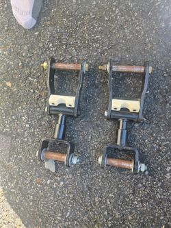 Revolver Shackles Gen 1 Nissan xterra