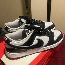 Nike Dunks 