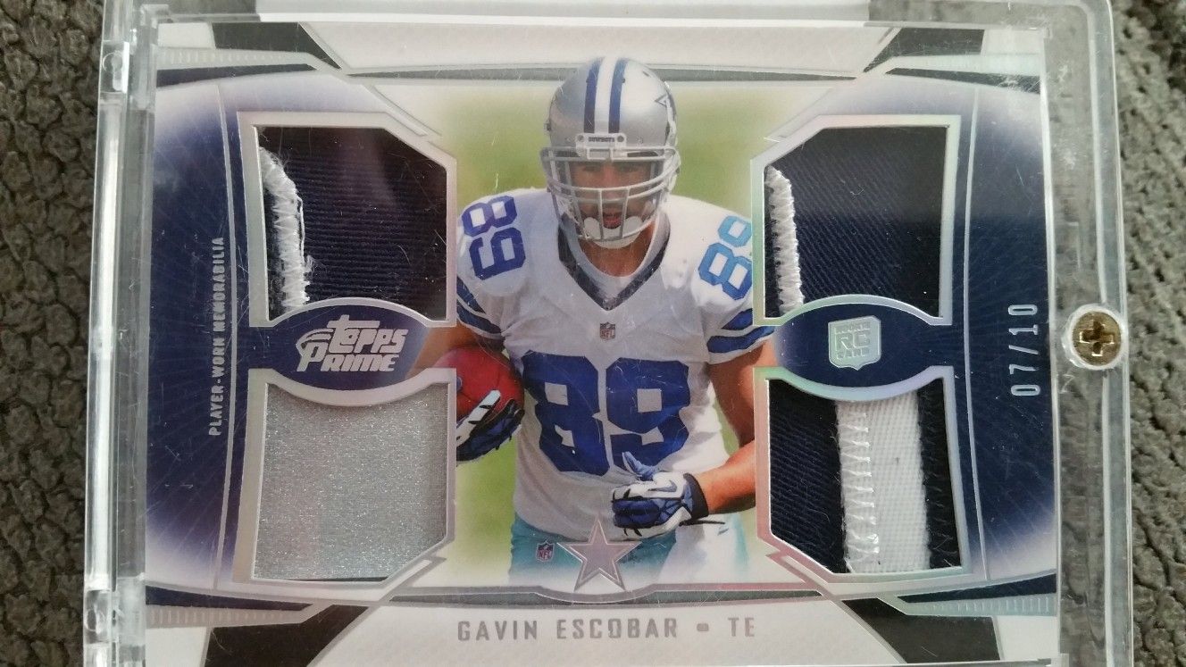 Football Cards! Lots Of Different Cards, #ed, Jersey, Etc...