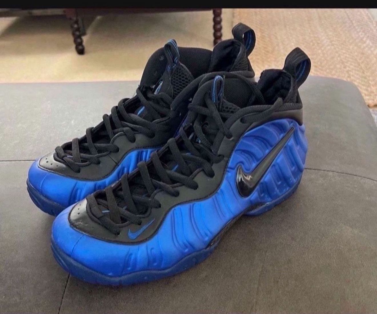 Nike Air Foamposite Mens Size US 10.5 Really Good Condition.