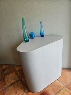Modern Curved Console / Entryway Table
