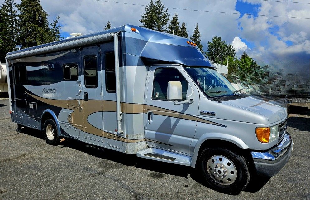 2008 Winnebago Aspect 26A