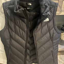 Women’s North Face Puffer Vest