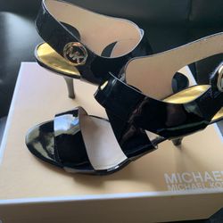 Michael kors open toe gorgeous black shoes size 7.5