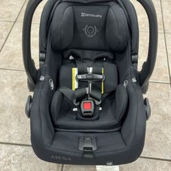 Mesa v2 infant car seat