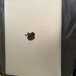 MacBook Air M13