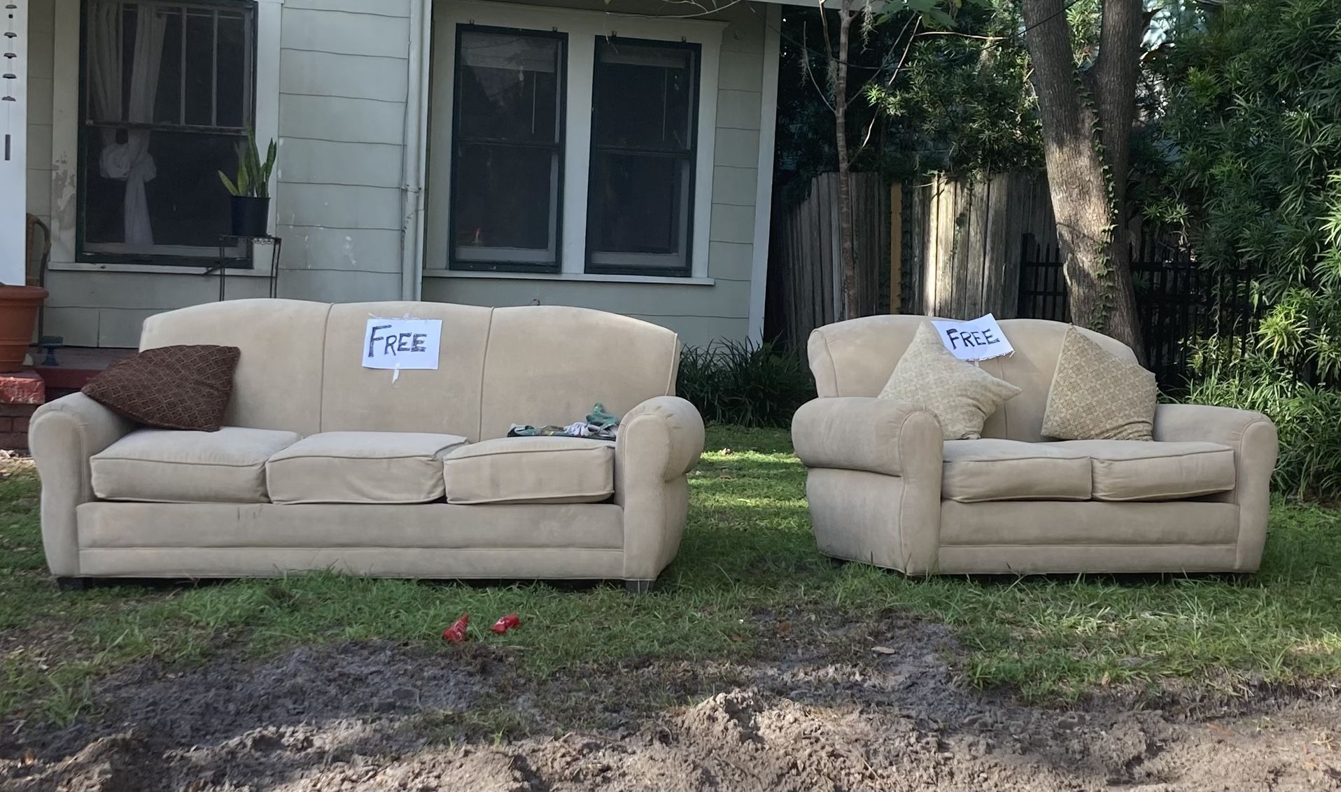 Curb Alert! Free Couch / Sofa And Love Seat