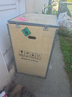 Stove. Gas cooking range with oven