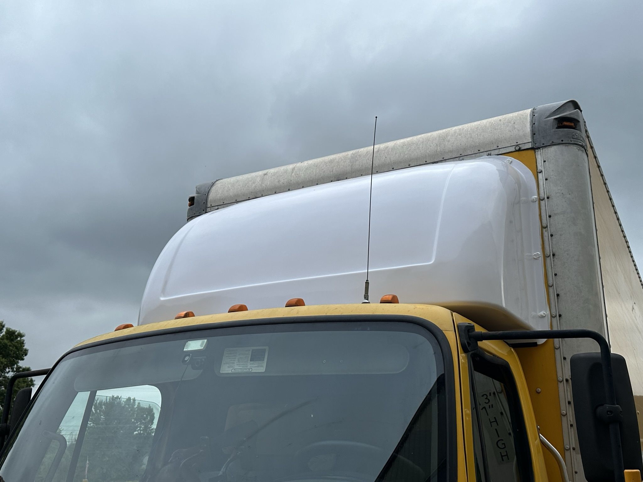 Wind Fairing Box Truck Spoiler Deflector Fuel Saver 