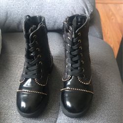 BCBG Shoe